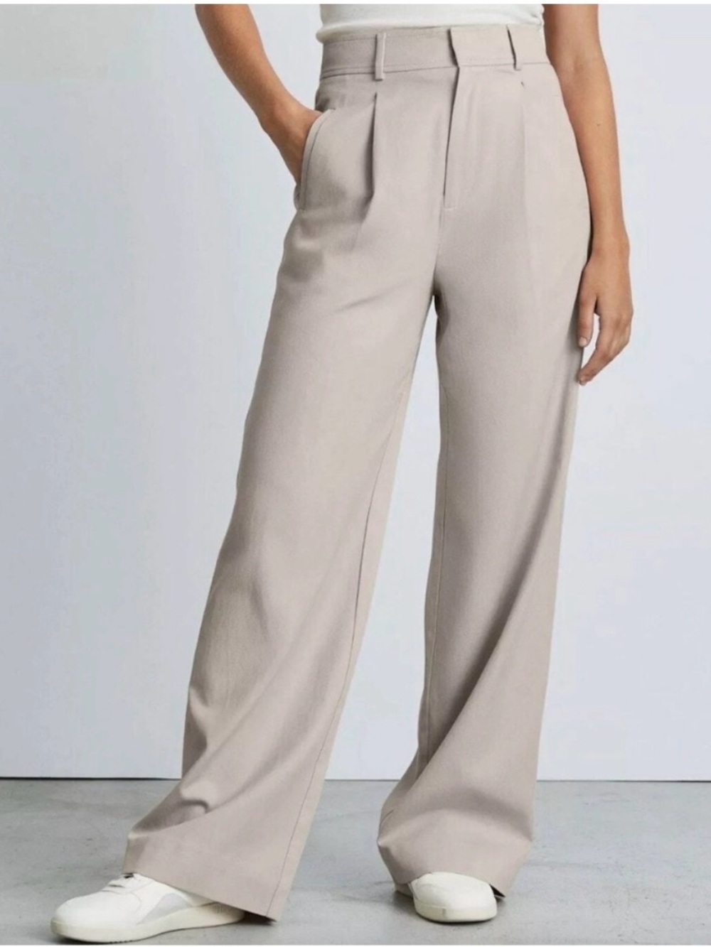 Everlane The Way-High® Drape Pant in Sandstone - Size 6s